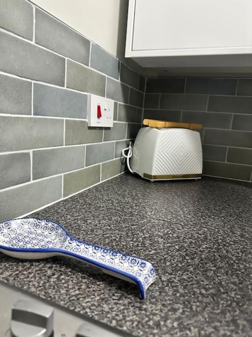 Stylish 2 Bedrooms Flat In A Quiet Cul-De-Sac Area, Near Sheffield City Centre With Free Parking Εξωτερικό φωτογραφία