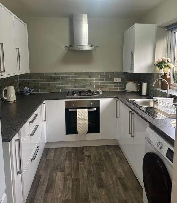 Stylish 2 Bedrooms Flat In A Quiet Cul-De-Sac Area, Near Sheffield City Centre With Free Parking Εξωτερικό φωτογραφία